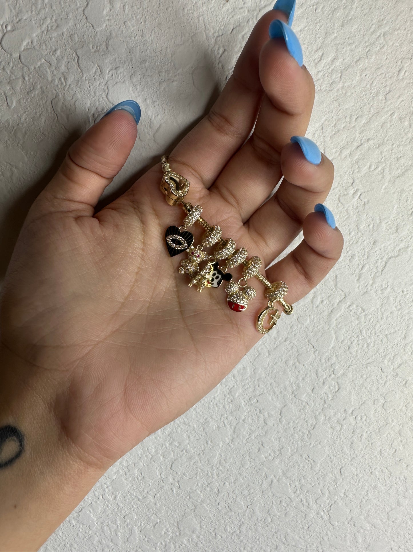 PANDORA ORO 10K